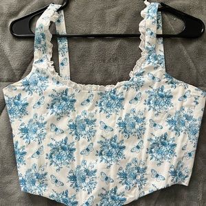 With Jean ‘cindy corset’